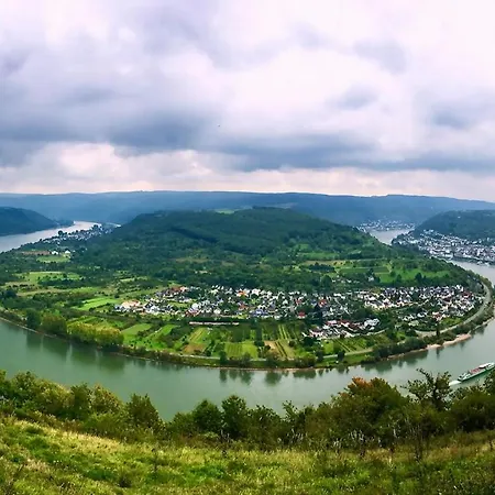 Sabine - Guenstig Gelegen Im Rheingau Zwischen Ruedesheim Am Rhein Und Der Loreley *